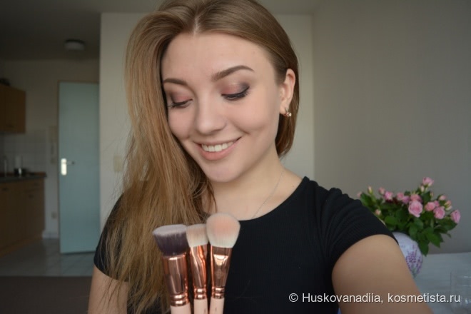 Makeup Revolution Hot Smoked palette