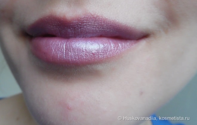 История о том, как Unicorns Unite Lipstick в оттенках #Magical и #Throne от MakeUp Revolution заставили меня оставаться собой