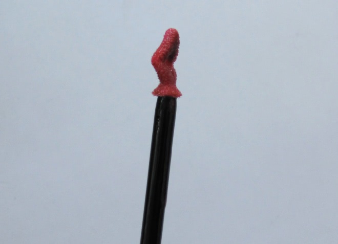 Масло-тинт YSL Volupte Tint-In-Oil Nourishing Lip Oil Colour Enhancer в оттенках #1 Drive Me Copper и #4 I Rose You