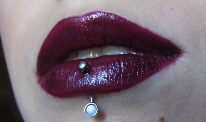 Черная слива Inglot Freedom System Lipstick # 88