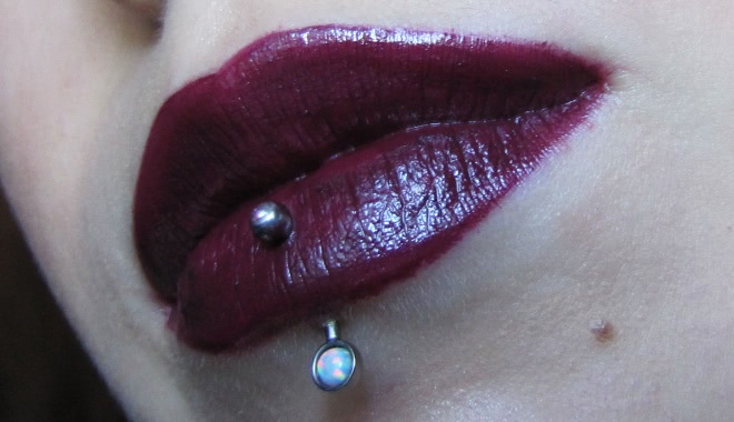 Черная слива Inglot Freedom System Lipstick # 88