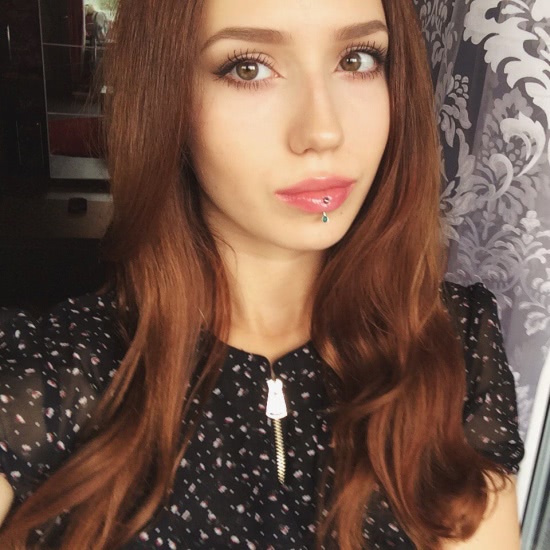 Масло - тинт YSL Tint-In-Oil Весна # 8 - Pink About Me
