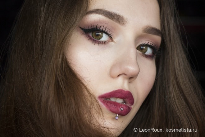 Сборная солянка из хитов theBalm In theBalm of Your Hand