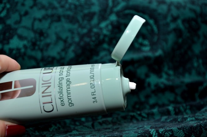 Clinique Exfoliating Scrub