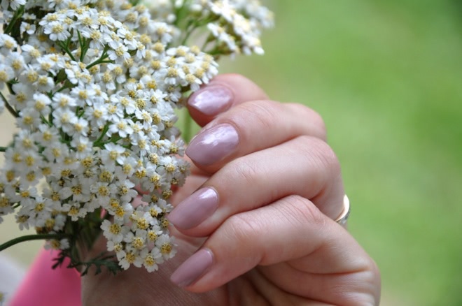 Essie Nail Polish #40 Demure vix, #14 Fiji