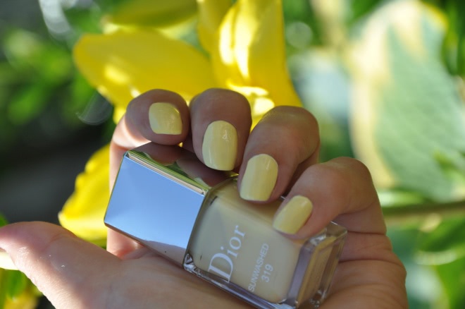 Dior Vernis Couture Colour Gel Shine and Long Wear Nail Lacquer #319 Sunwashed
