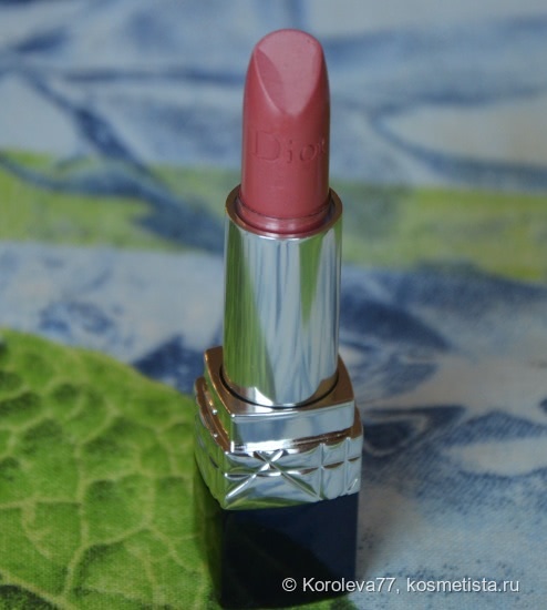 Многоликая и загадочная. Помада из обновленной линейки Dior Rouge Dior Couture Color Lipstick Comfort & Wear # 458 Paris