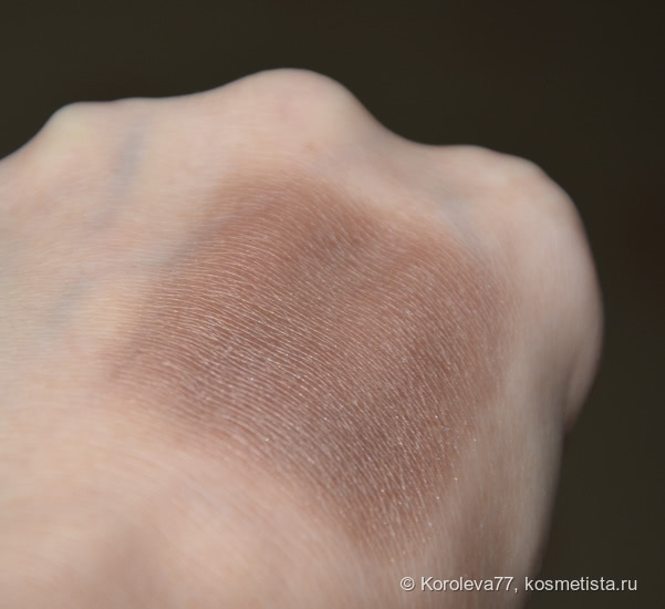 Кремовые тени Burberry Eye Colour Cream Buildable Eye Shadow 102 Mink