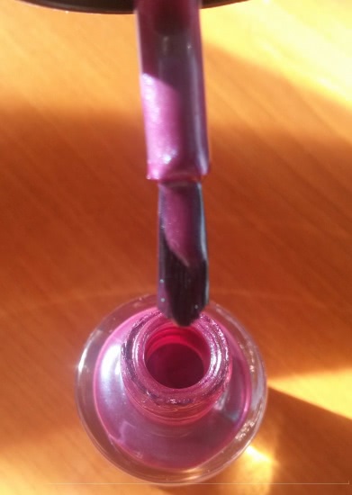 Хамелеоны на ноготки от Essence и Catrice