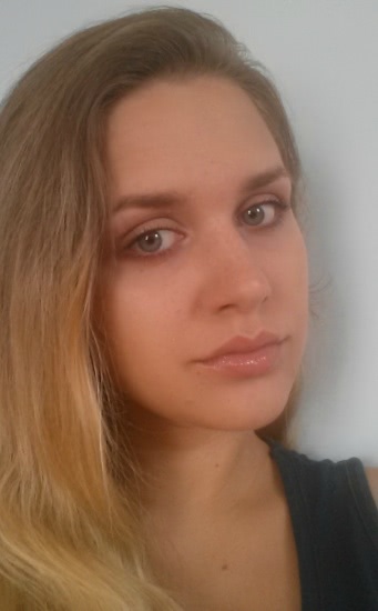 Страшная сказка о блеске для губ от Victoria Shu: Make up Party Ultra Shine Lipgloss №244
