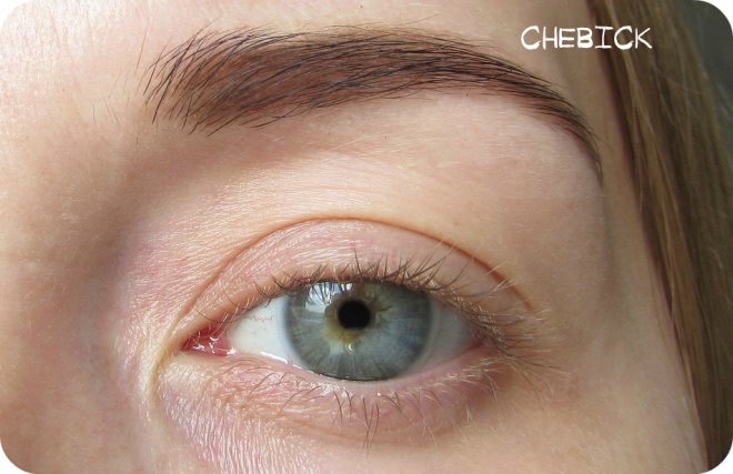 Мои первые тени для бровей - NYX Eyebrow cake powder в оттенке Ecp06 (Blonde)