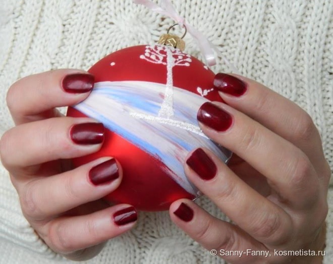 Рождественская омела - OPI Red Fingers & Mistletoes