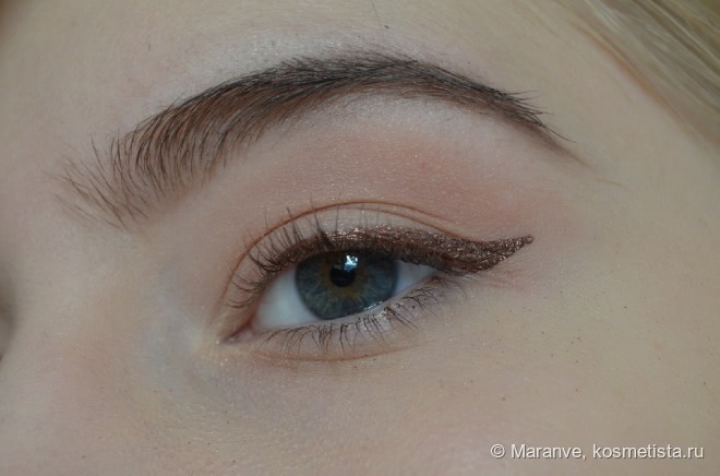 Бронза на глазах c Flormar Color Liner 01 V for Victory