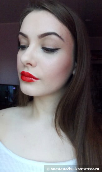 Лак для губ Yves Saint Laurent Rouge Pur Couture Vernis a Levres в оттенках 6 и 9