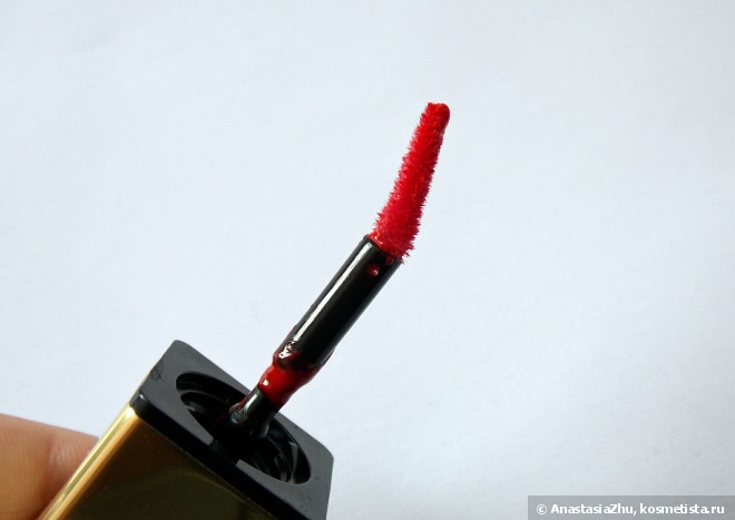 Лак для губ Yves Saint Laurent Rouge Pur Couture Vernis a Levres в оттенках 6 и 9