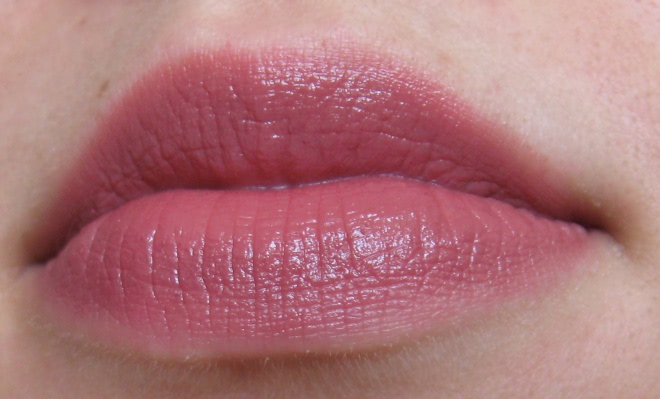 Она сама меня нашла. Помада Oriflame Beauty Wonder Colour Lipstick в оттенке Tawny Charm