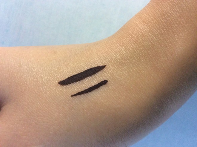 Любимая Lumene Blueberry Liquid Eyeliner 02