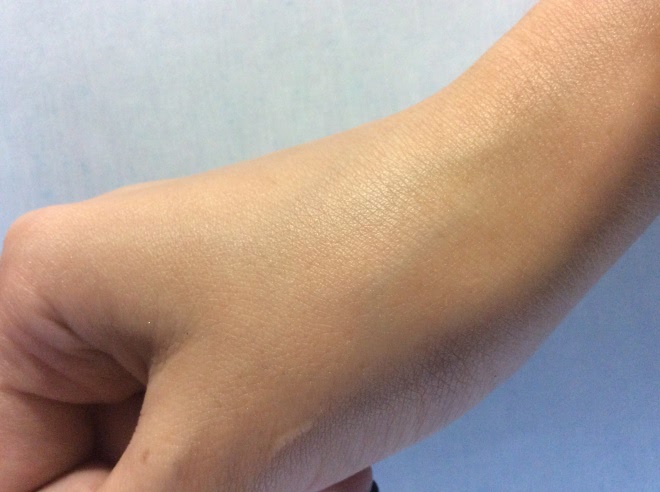 Любимая Lumene Blueberry Liquid Eyeliner 02