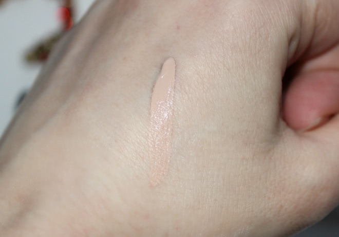 Консилер Mastertouch от Max Factor: неплохой продукт, имеющий весомый недостаток, не позволяющий ему стать отличником