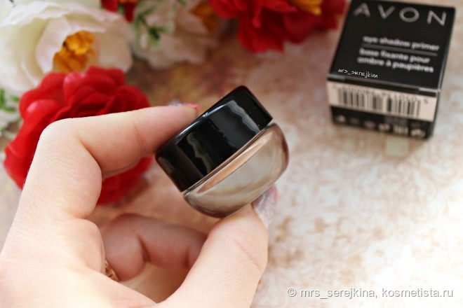 Еще одна жемчужина каталожной косметики - основа под тени от Avon