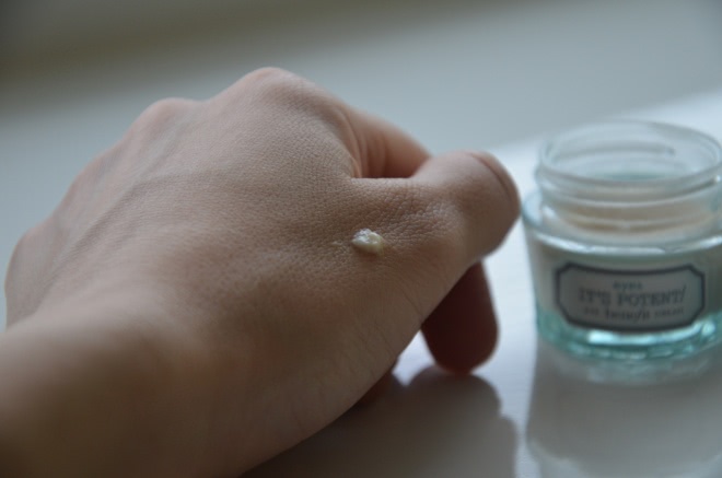 Увлажняющий крем для области вокруг глаз It’s Potent от Benefit