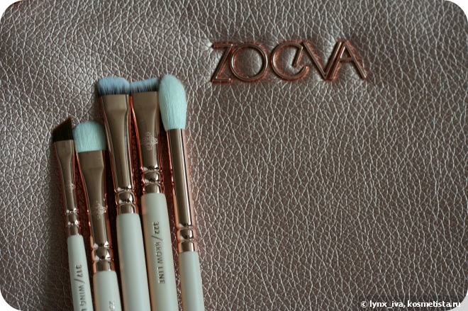 Нежный набор кистей для макияжа Zoeva Rose Golden Luxury Set Vol.2