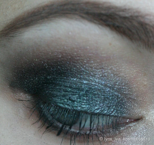 Палетка теней Sleek MakeUp Storm Palette