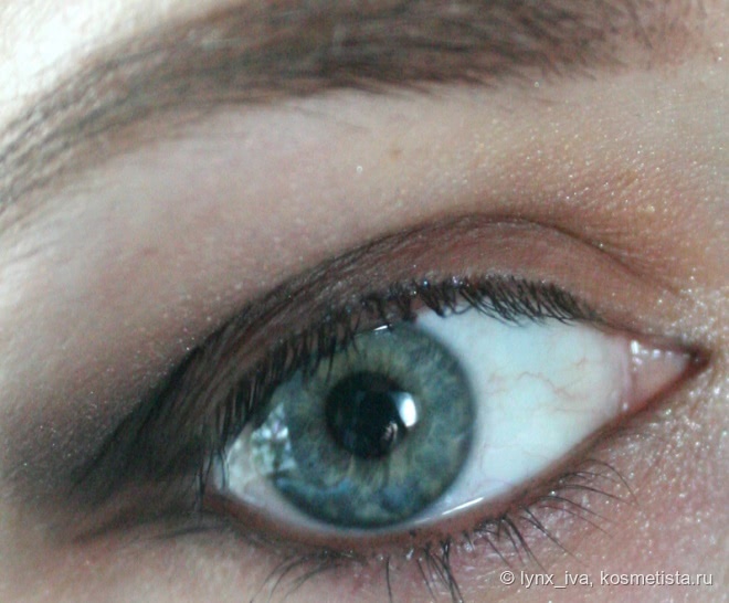 Палетка теней Sleek MakeUp Storm Palette