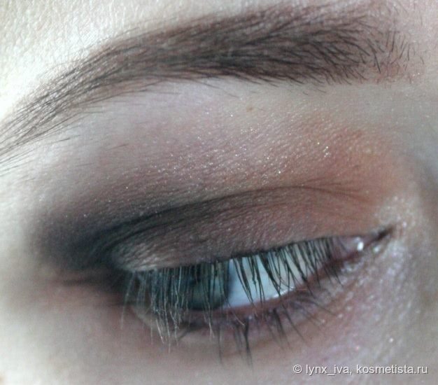 Палетка теней Sleek MakeUp Storm Palette