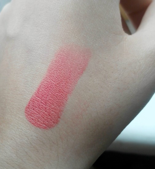 Помада Essence Longlasting Lipstick #01 - coral calling