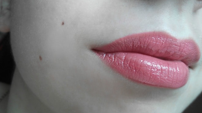 Помада Essence Longlasting Lipstick #01 - coral calling