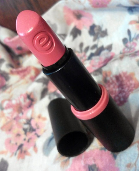 Помада Essence Longlasting Lipstick #01 - coral calling