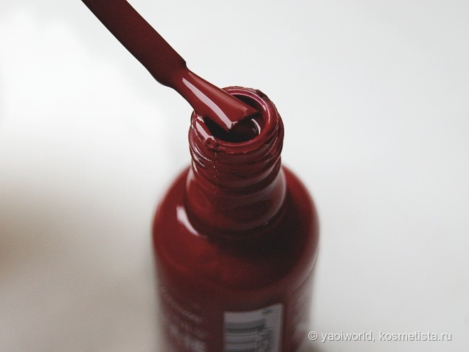 Винный ансамбль Maybelline color sensational creamy matte #975 divine wine & Sally Hansen xtreme wear 920 wax poetic