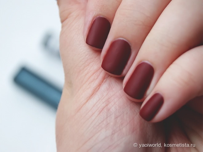 Винный ансамбль Maybelline color sensational creamy matte #975 divine wine & Sally Hansen xtreme wear 920 wax poetic
