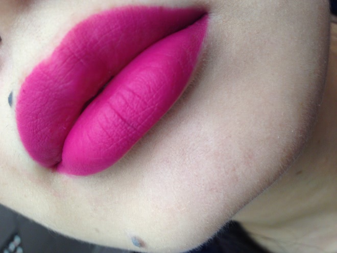 Mac retro matte lipstick в оттенке flat out fabulous