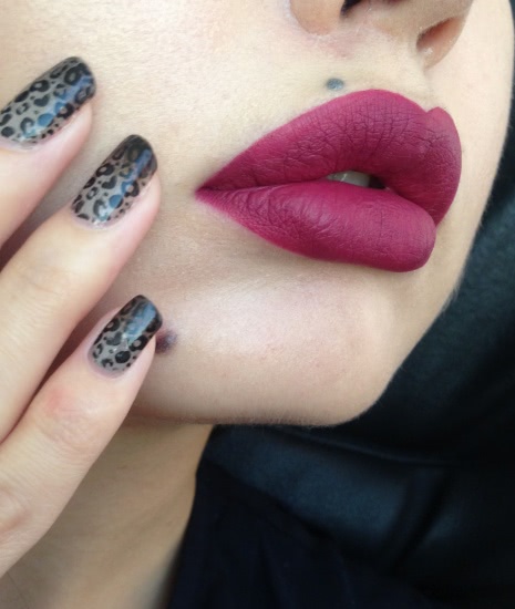 Любовь с первого взгляда с Anastasia Beverly Hills Liquid lipstick в оттенке Craft