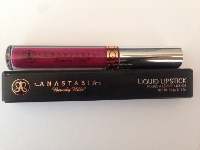 Любовь с первого взгляда с Anastasia Beverly Hills Liquid lipstick в оттенке Craft