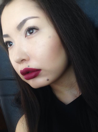 Любовь с первого взгляда с Anastasia Beverly Hills Liquid lipstick в оттенке Craft