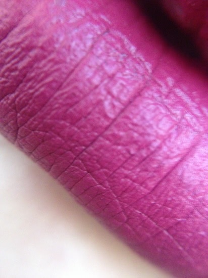 Любовь с первого взгляда с Anastasia Beverly Hills Liquid lipstick в оттенке Craft