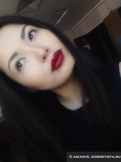 Новая матовая помада theBalm Meet Matt(e) Hughes long-lasting liquid lipstick в оттенке Adoring