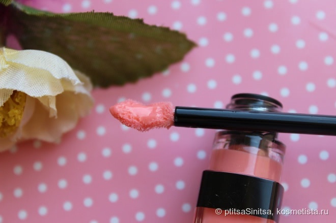 Нежная нежность с блеском для губ L'Oreal Paris Infaillible Xtreme Resist «girl on top»