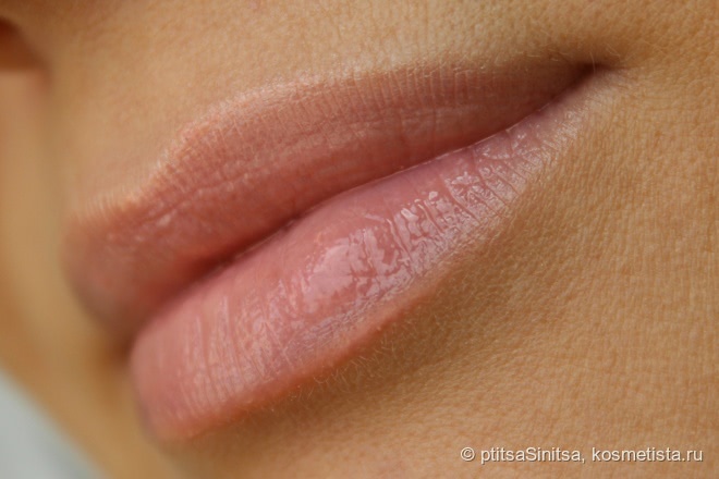 Нежная нежность с блеском для губ L'Oreal Paris Infaillible Xtreme Resist «girl on top»