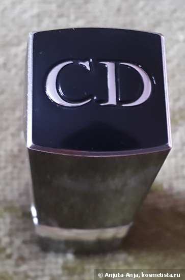 Идеальный красный с Dior Rouge в оттенке № 743 Rouge Zinnia
