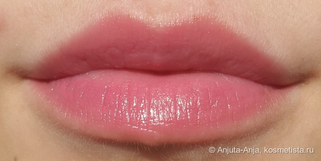 Помада - карандаш от Sephora Glossy lip pencil в оттенке 02 Glossy Raspberry