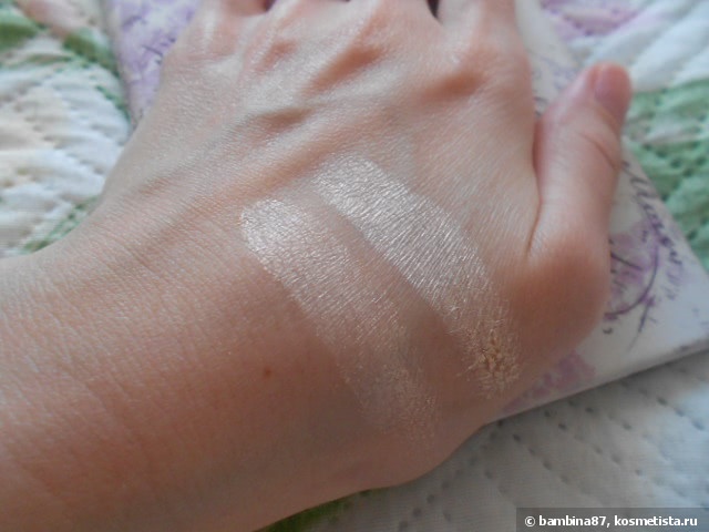 Тени L'Oreal Paris Color Riche L'Ombre Pure Nude в 206 оттенке Little Beige Dress