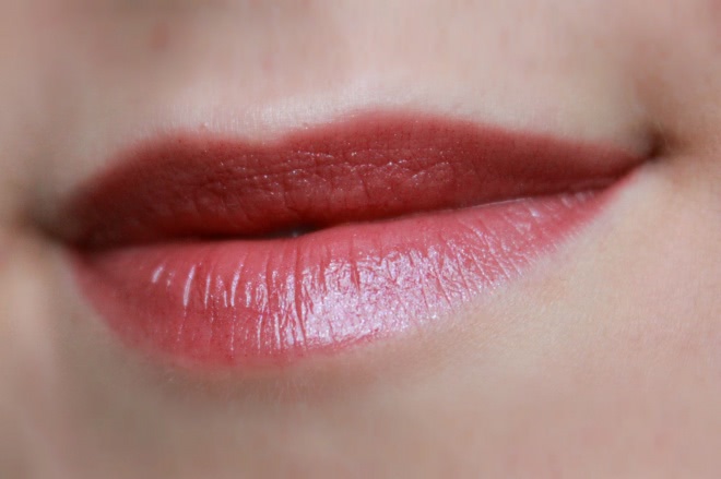 Guerlain Kiss Kiss Lipstick, 304 Air Kiss