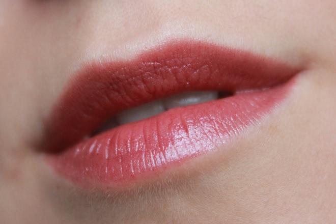 Guerlain Kiss Kiss Lipstick, 304 Air Kiss