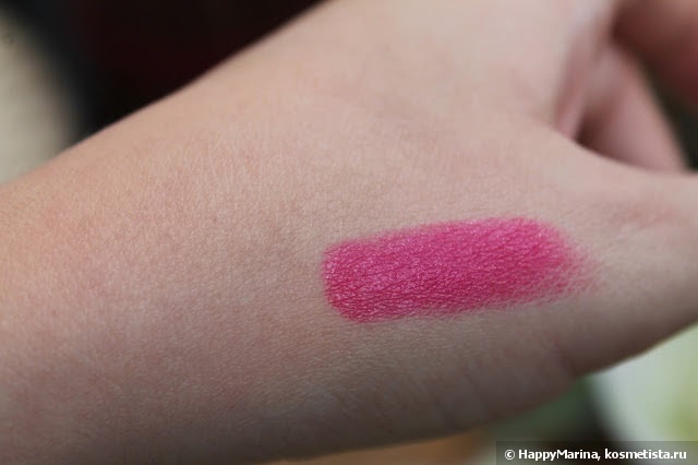 Помады M.a.c Cremesheen Lipstick Likable и M.a.c Cremesheen Lipstick Peach Blossom