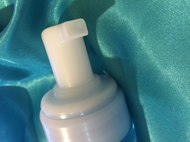 Идеальное очищение с La Roche-Posay Cleansing Miccelar Foaming Water