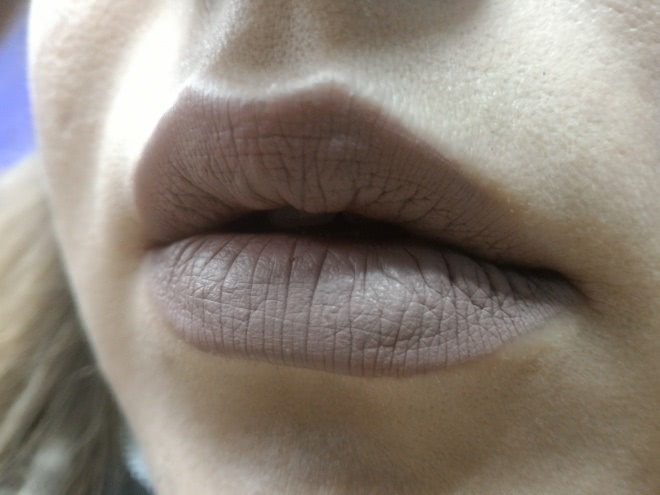 Такая противоречивая Golden Rose Longstay Liquid Matte Lipstick #10